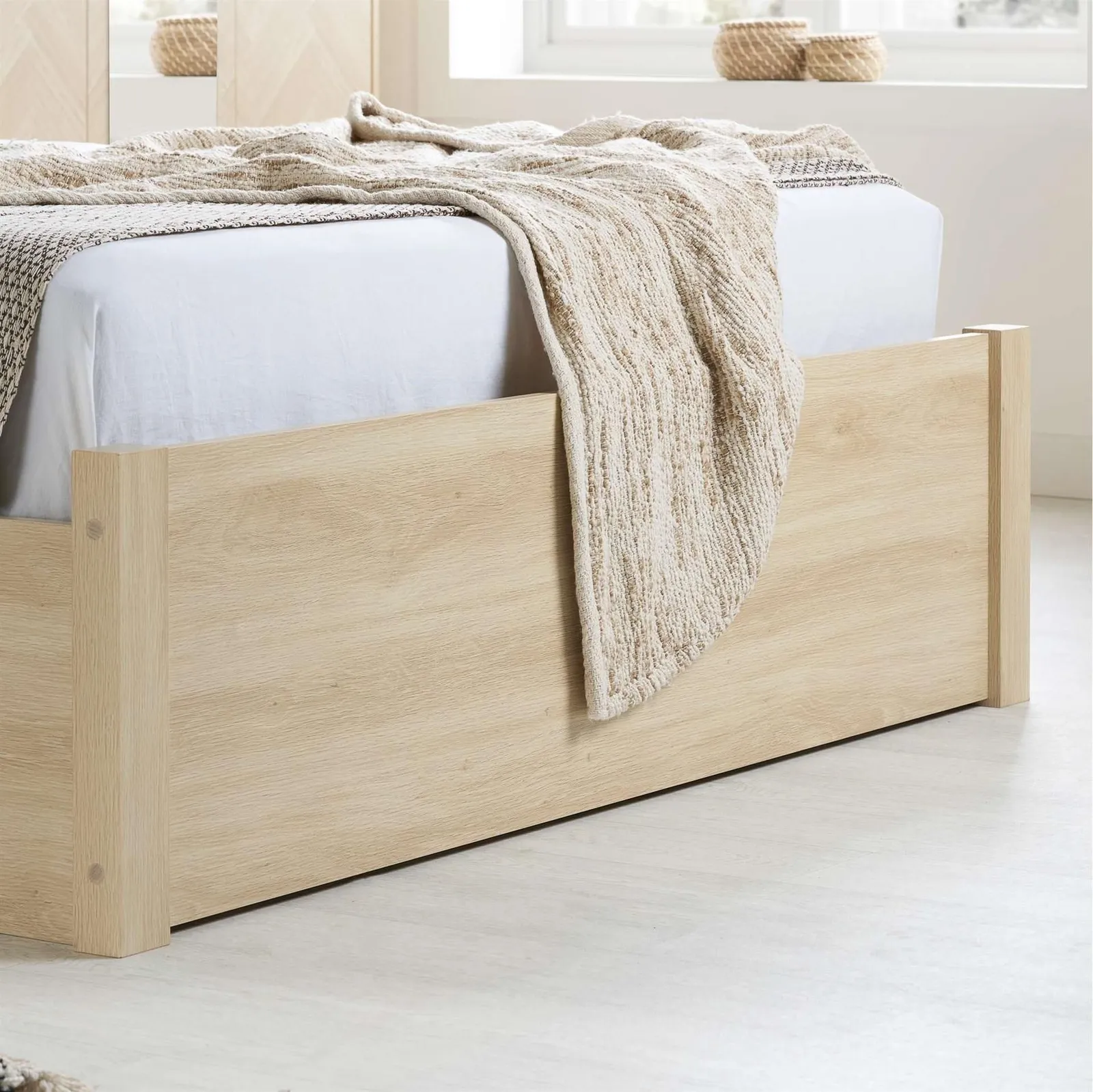 Birlea King Ottoman Bed Frame Oak Brown Wooden Herringford 5ft 150cm in Light Oak 4