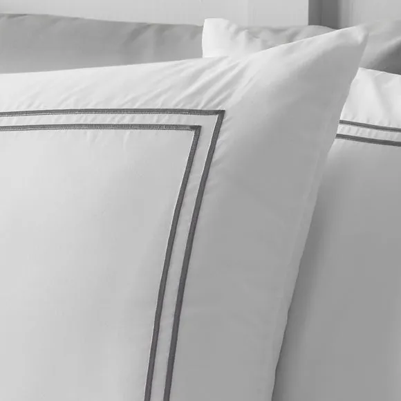 Catherine Lansfield So Soft Mono Satin Stitch Duvet Cover & Pillowcase Set 4