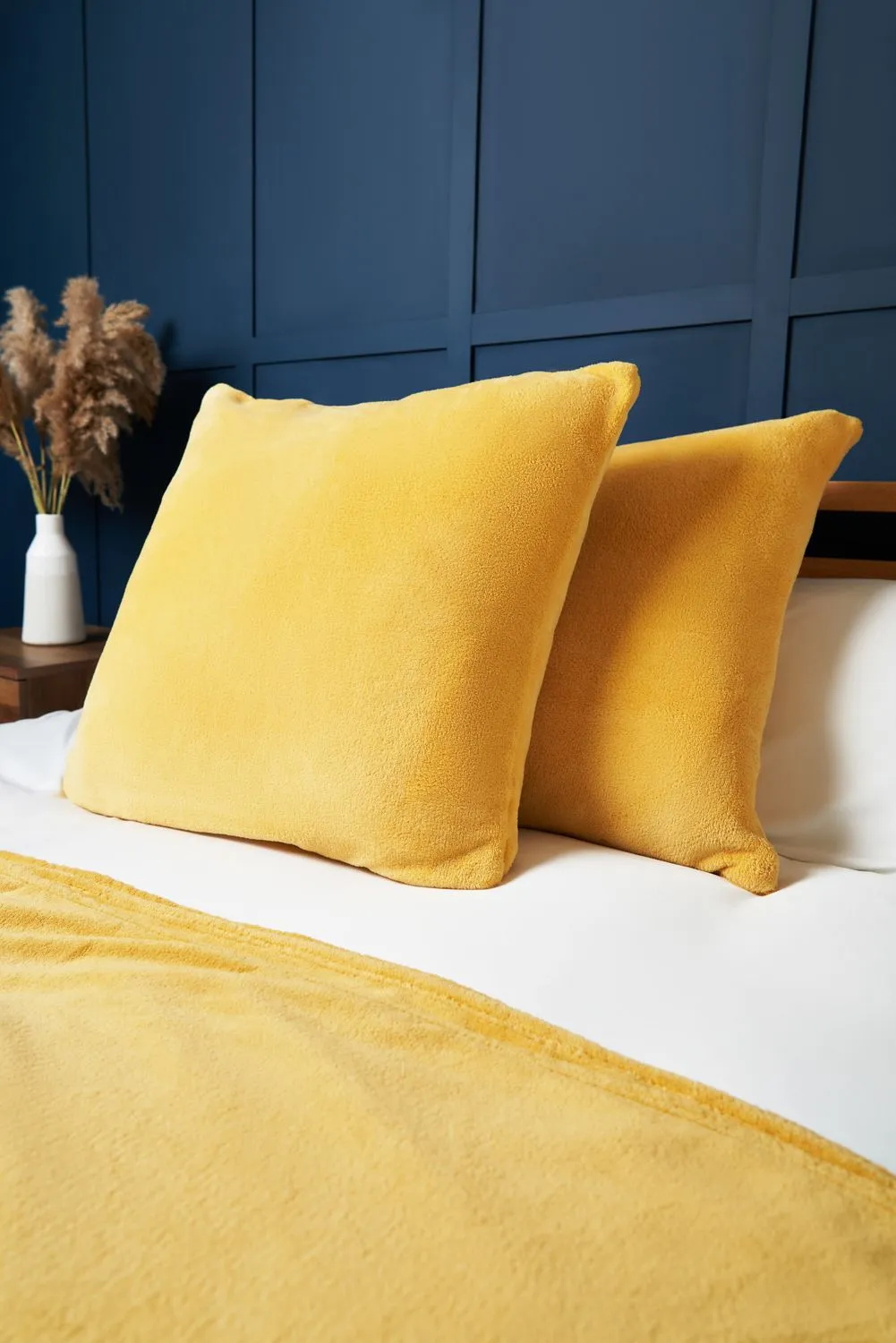 BHS Microfleece Cushion in Yellow