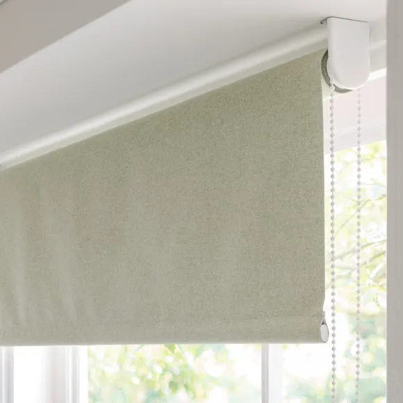 Luna Blackout Roller Blind 5