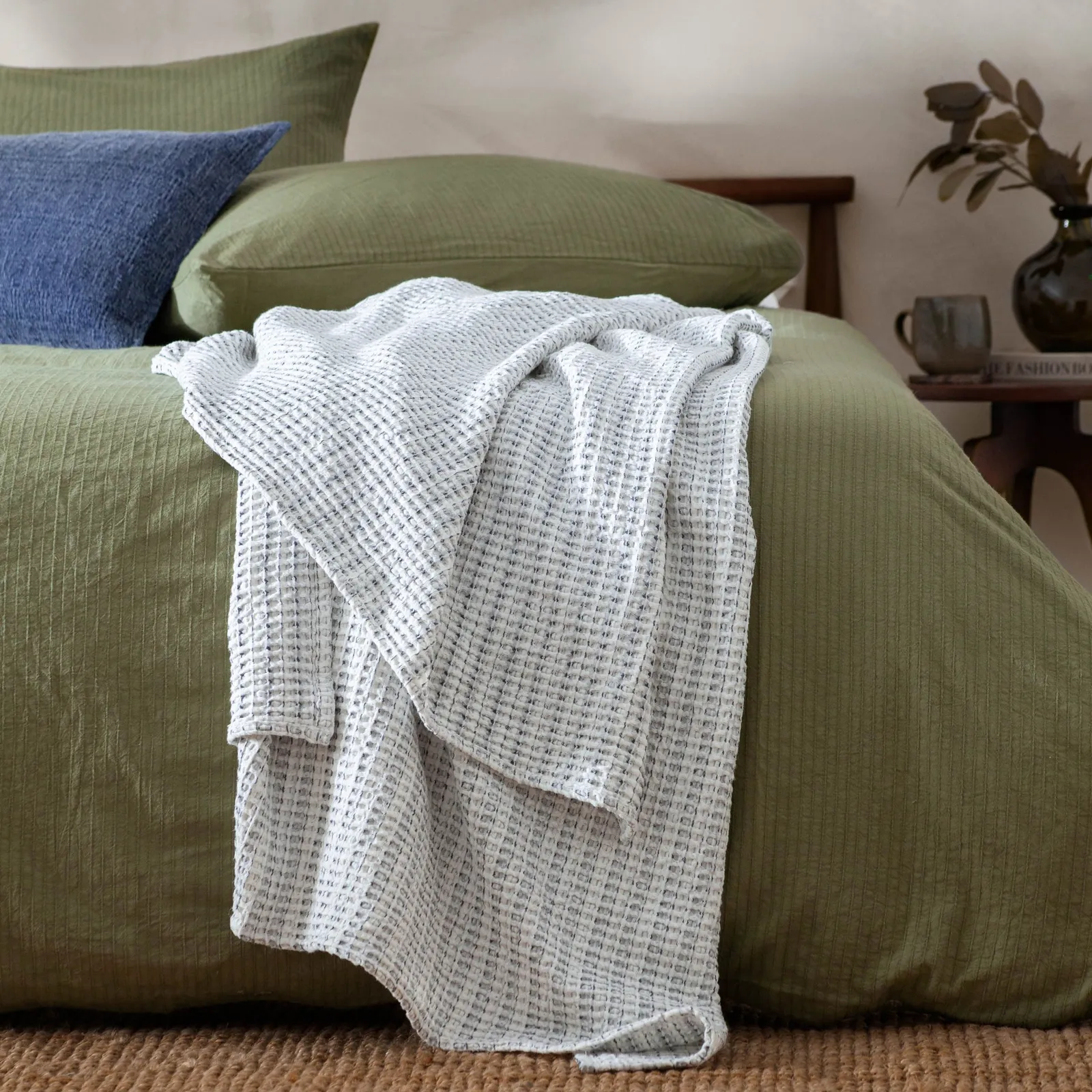 Yard Waffle 100% Cotton Textured Bedspread in Blue