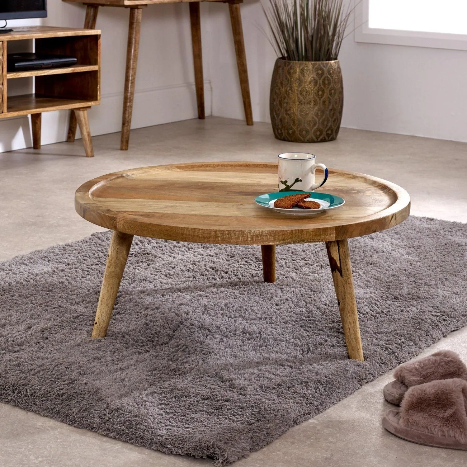 IH Design Ryley Light Mango Wood Round Low Coffee Table in Natural