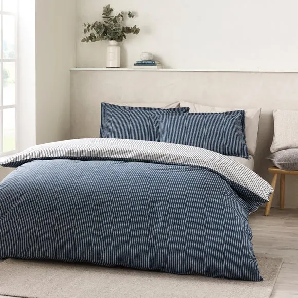 Catherine Lansfield Oxford Pinstripe Polycotton Duvet Cover & Pillowcase Set 3