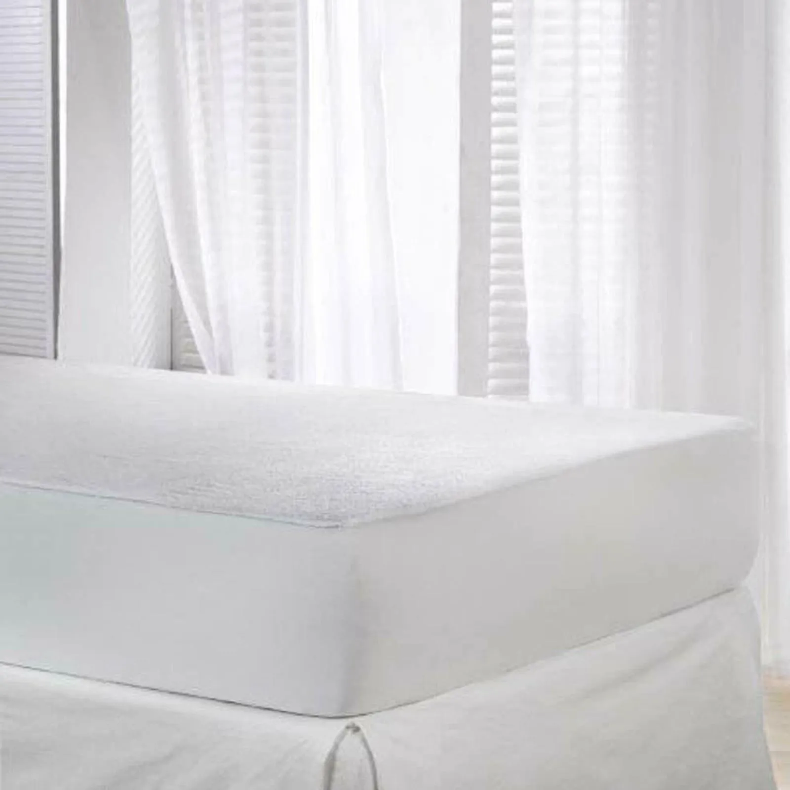 Gr8 Home Waterproof Terry Towel Mattress Protector Fitted Bed Sheet Cover in White