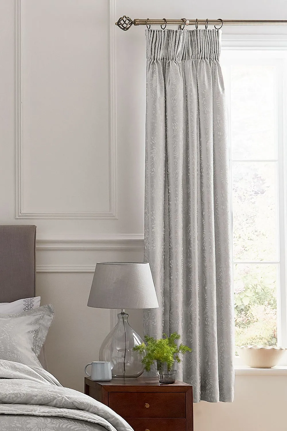1951 'Kina' Jacquard Lined Curtains in Silver