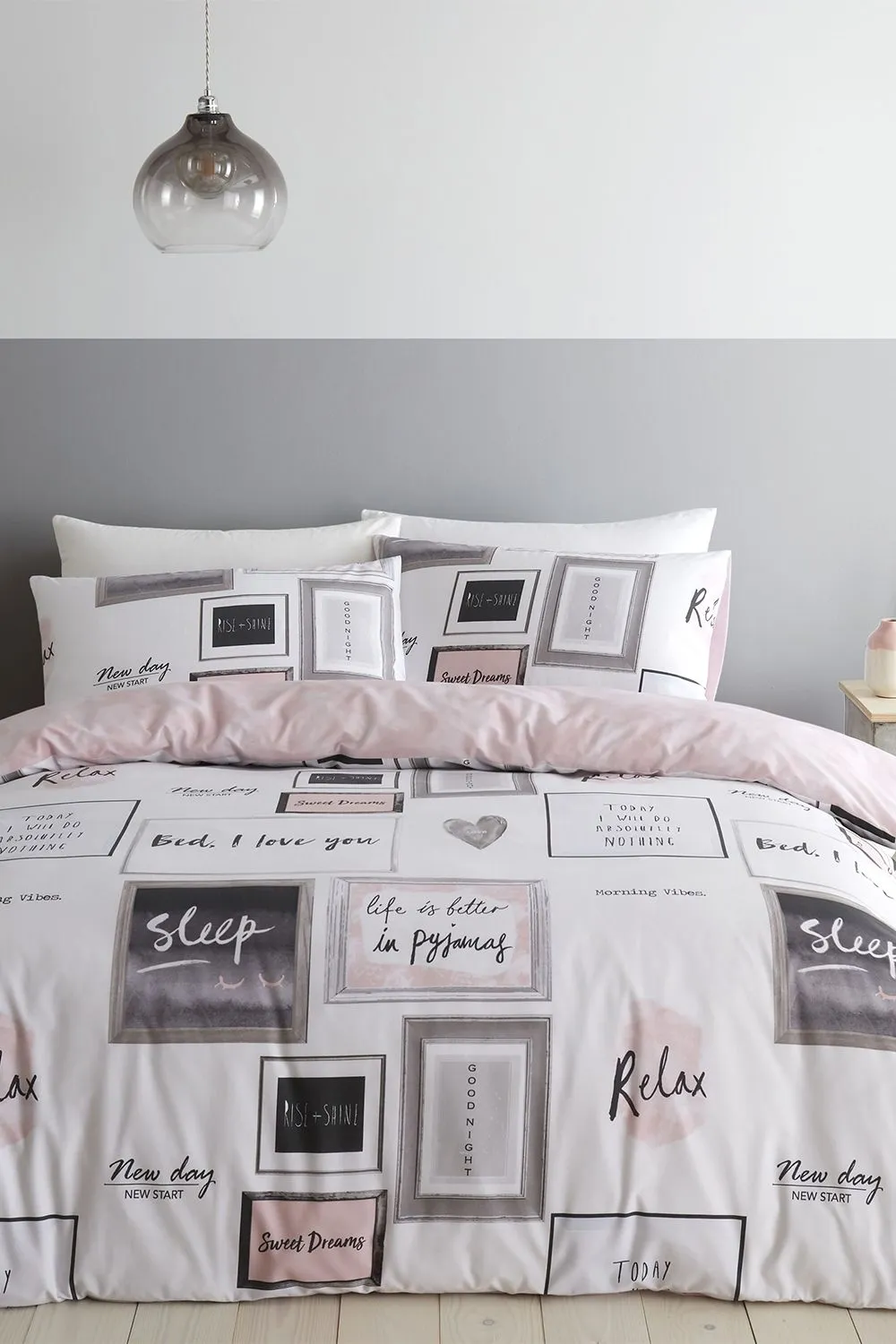 Catherine Lansfield 'Sleep Dreams' Duvet Set in Pink