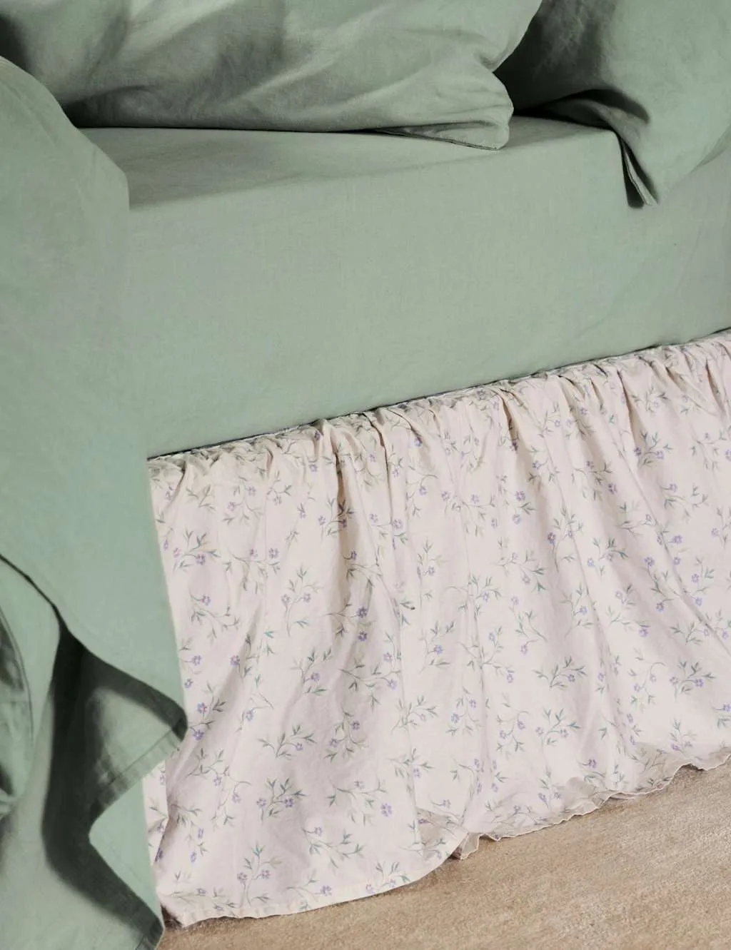 Piglet In Bed Pure Cotton Floral Valance Sheet Natural Mix