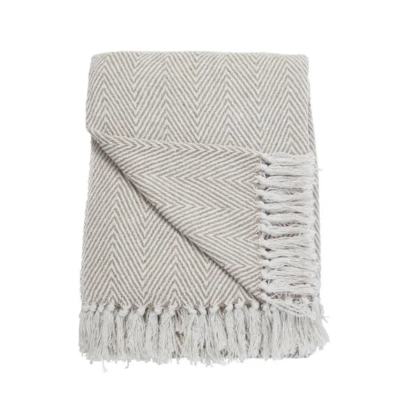 Jenson Herringbone Throw Blanket 3