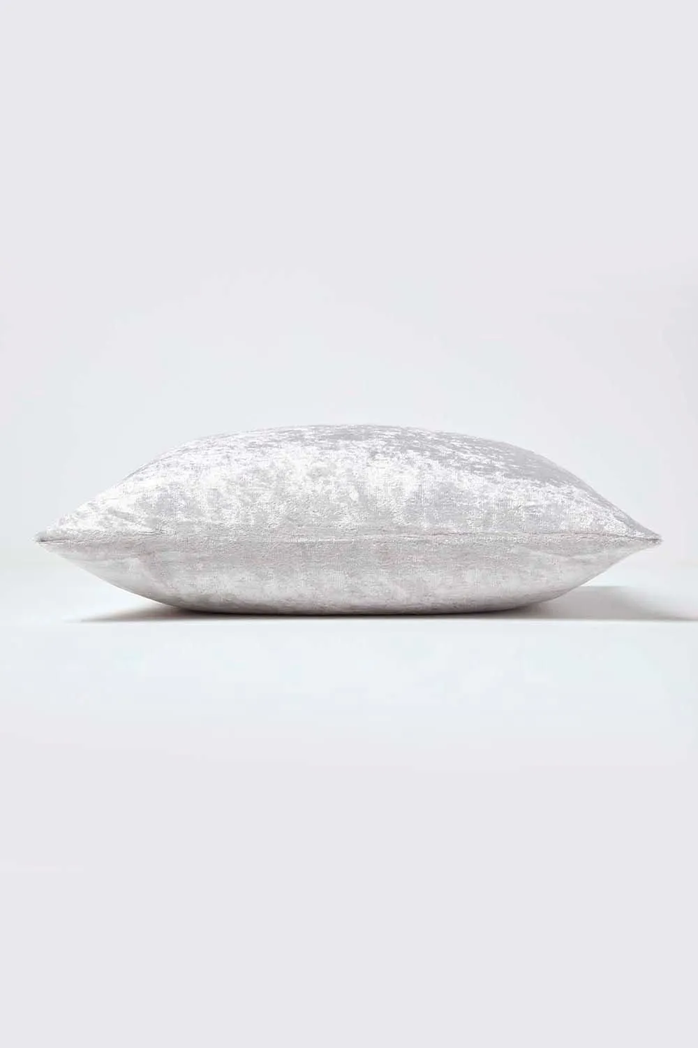 Homescapes Luxury Crushed Velvet Cushion Cover in Light Beige 3