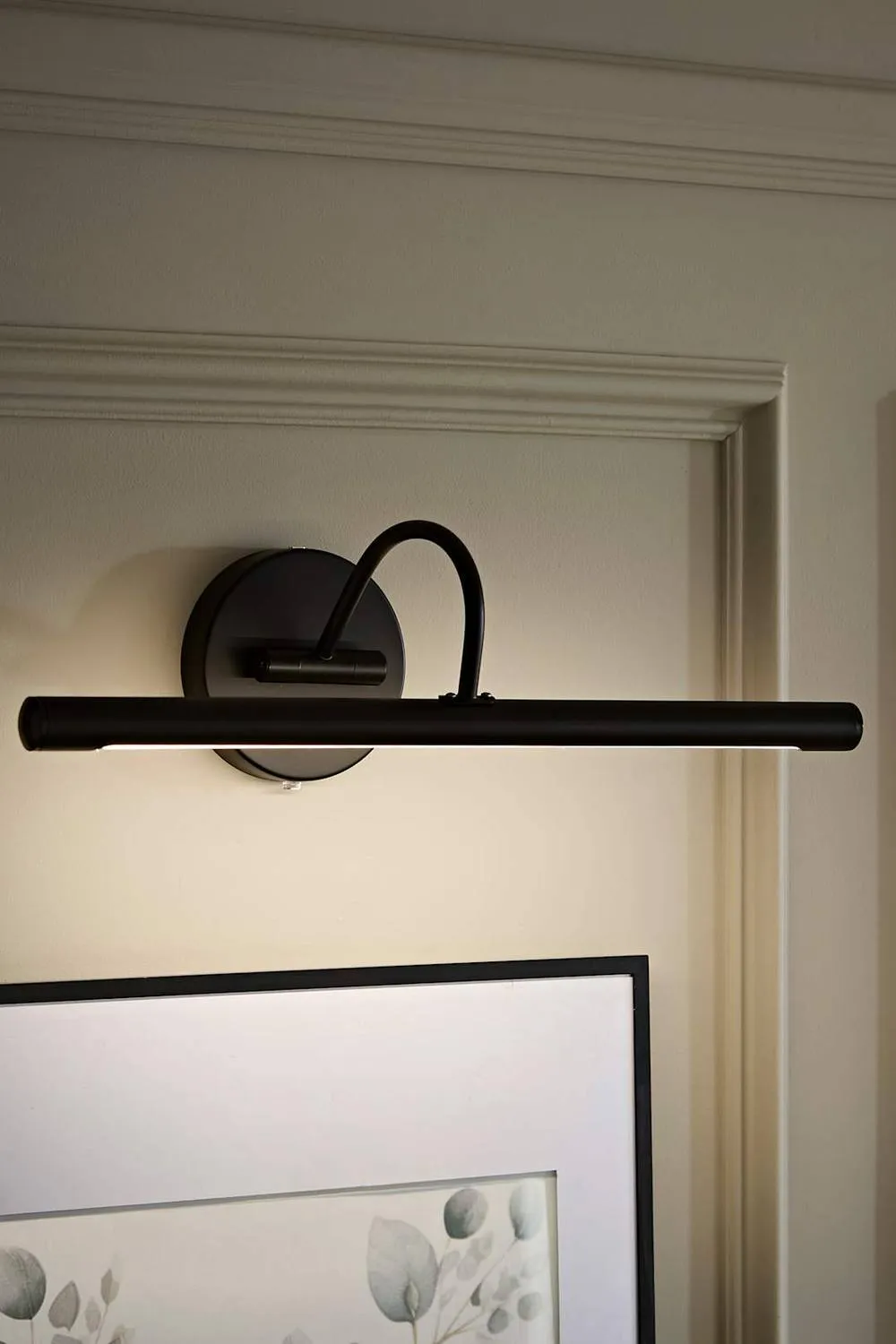 ValueLights Elton Rechargeable Integrated LED Picture Wall Light in Black