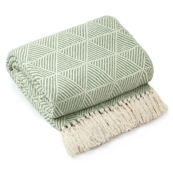 New Edge Blinds NewEdgeBlinds Geo Diamond Collection Recycled Cotton Throw in Pistachio (90" x 100"), Green