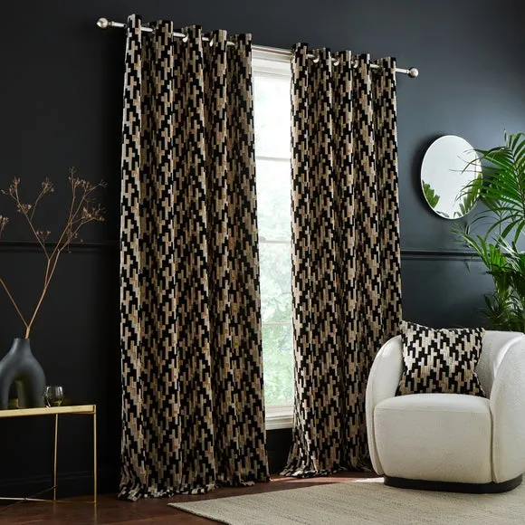 Lori Velvet Eyelet Curtains 2
