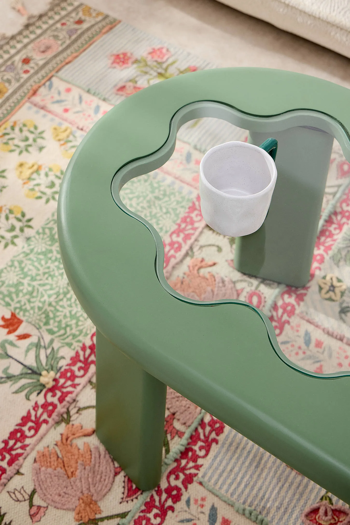 Green Wavy Scalloped Coffee Table - Green 2