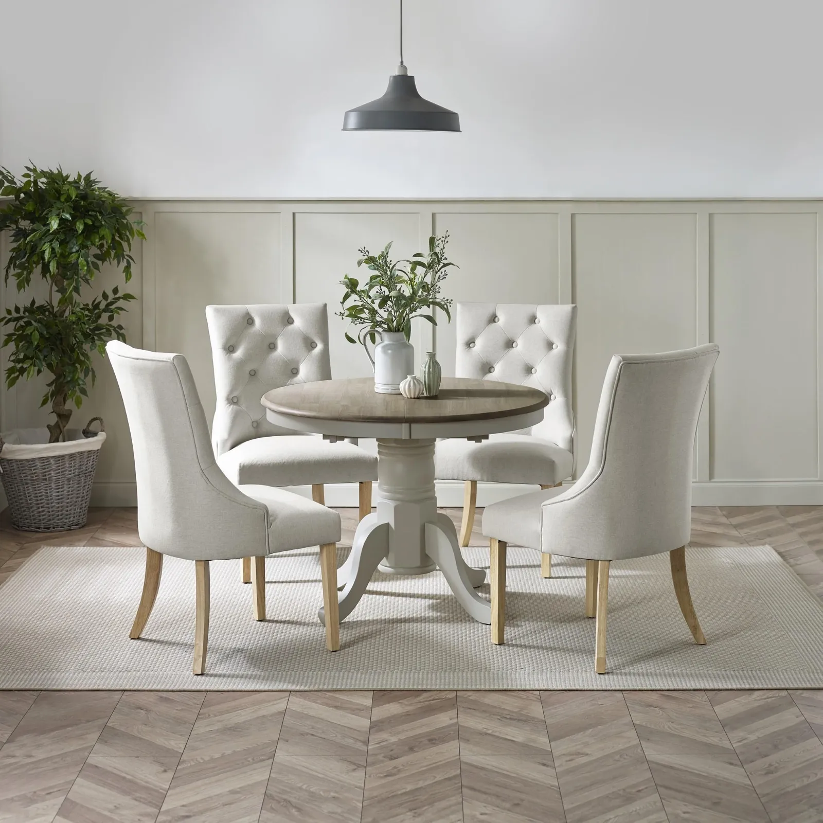 FurnitureboxUK Padstow Wooden Extending Dining Table & 4 Belgravia Chairs in Light Grey
