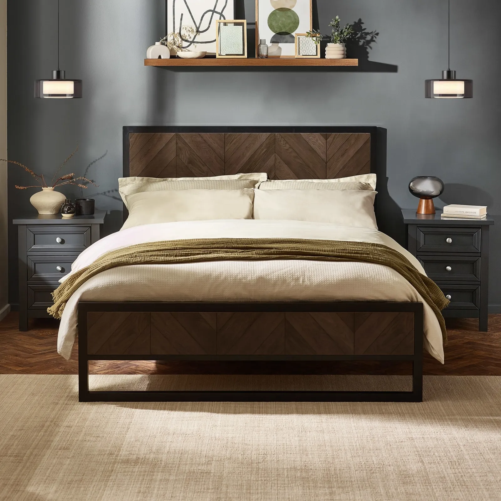 Harrison - Double - Herringbone Bed - Black/Dark Wood - Metal/Wood - 4ft6