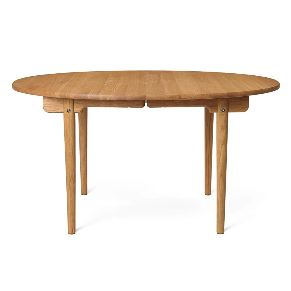 Carl Hansen & Son CH337 Extending Dining Table Oiled Oak 2