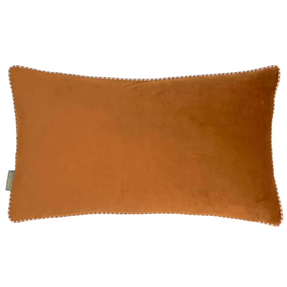 Wylder Ramble Highland Cows Tufted Cushion in Off-White 3