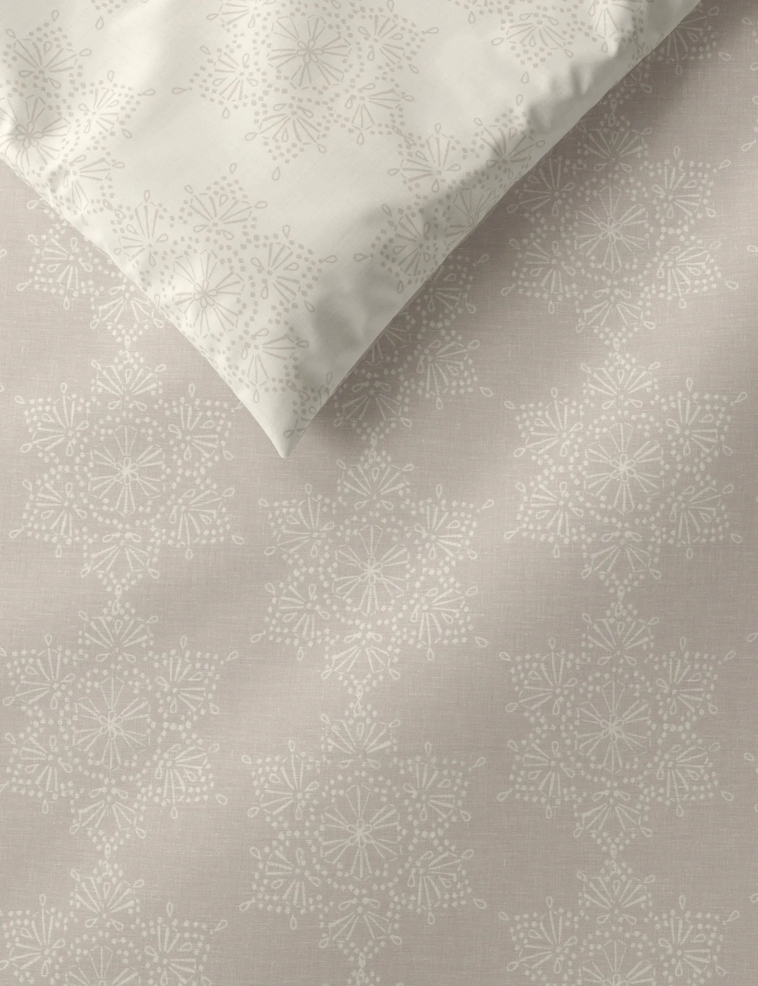 M&S Cotton Blend Snowflake Bedding Set