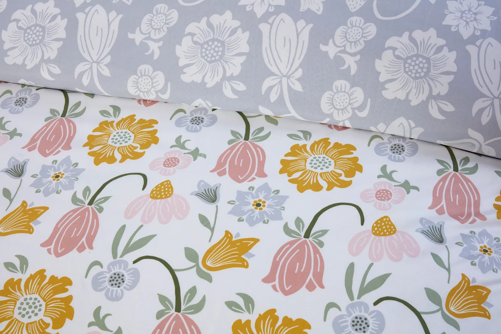 Rapport Home Victorian Bloom Microfibre Fabric Reversible Duvet Cover Set King Size Multi, Multi 2