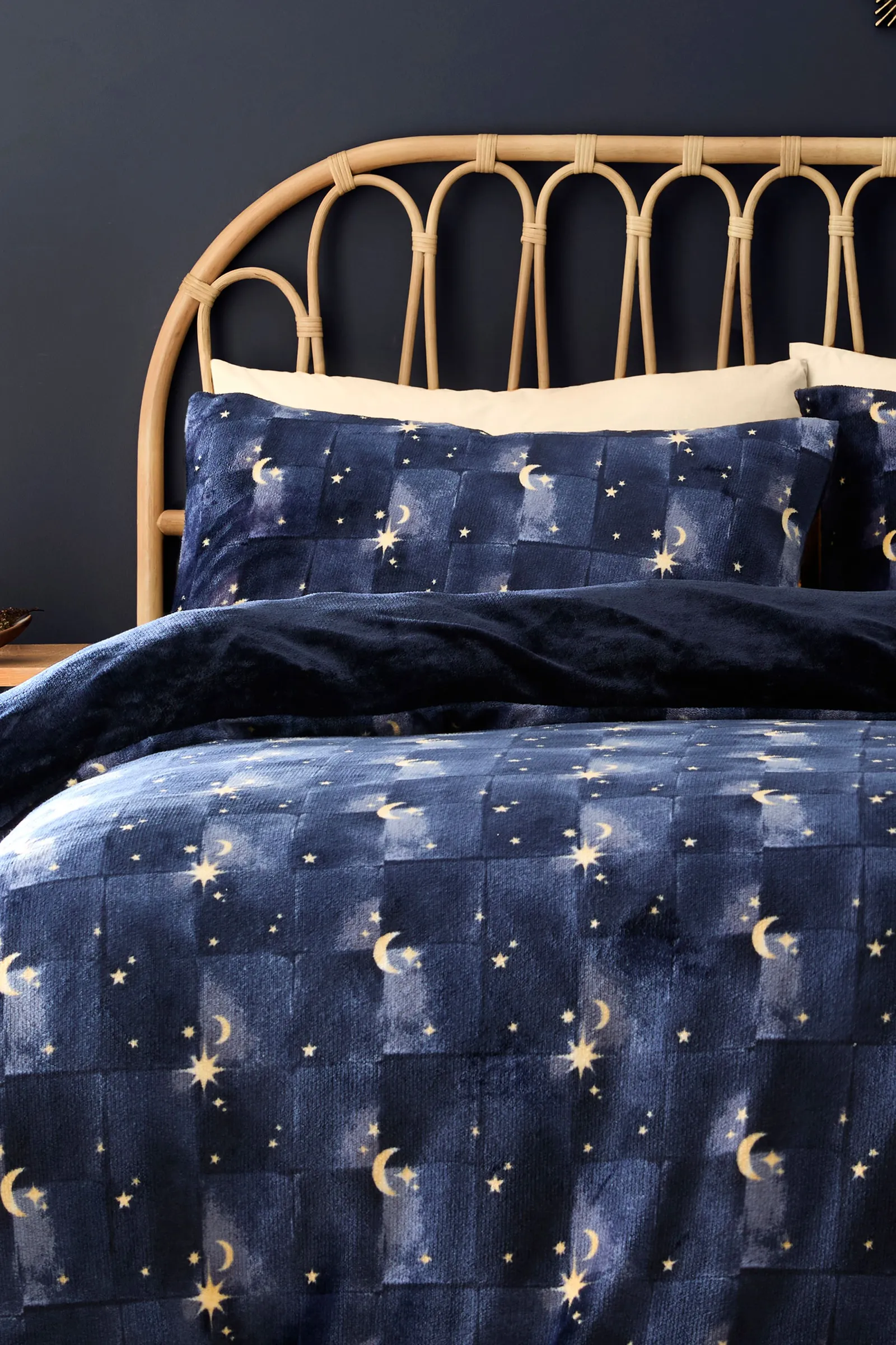 Fusion 'Cosmic Star' Fleece With Sherpa Reverse Duvet Cover Set in Navy 2
