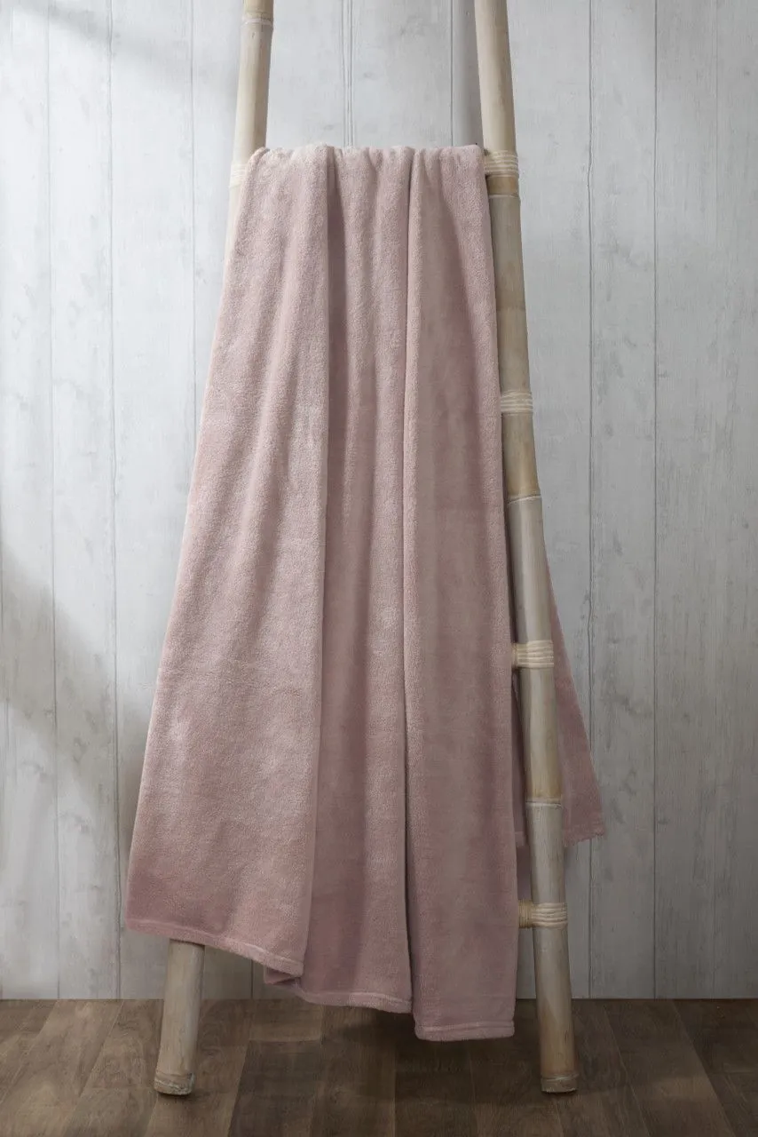Rapport Home Coral Polyester Fleece Blanket Throw in Dusty Pink