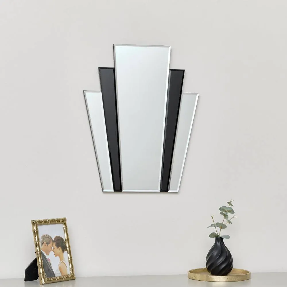 Melody Maison Art Deco Fan Wall Mirror - 50cm X 40cm in Clear