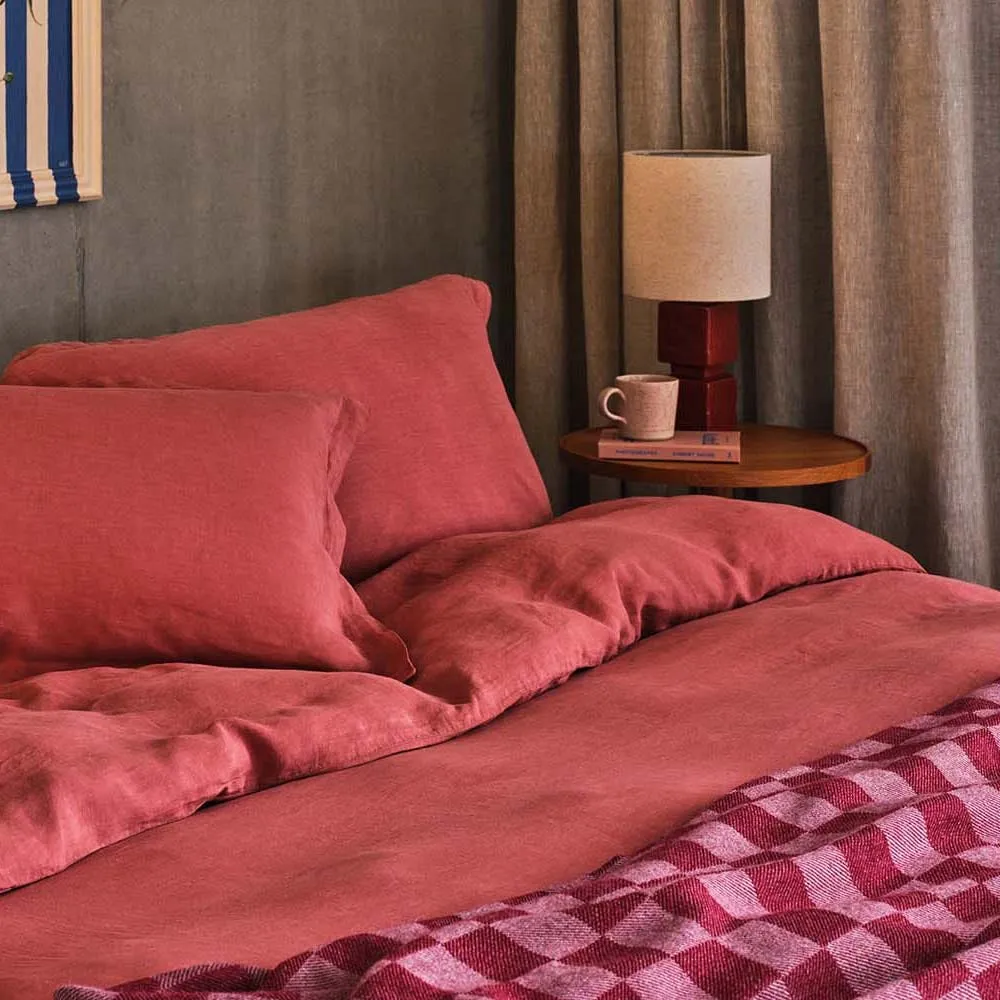 Heal's Washed Linen Terracotta Oxford Pillowcase 3