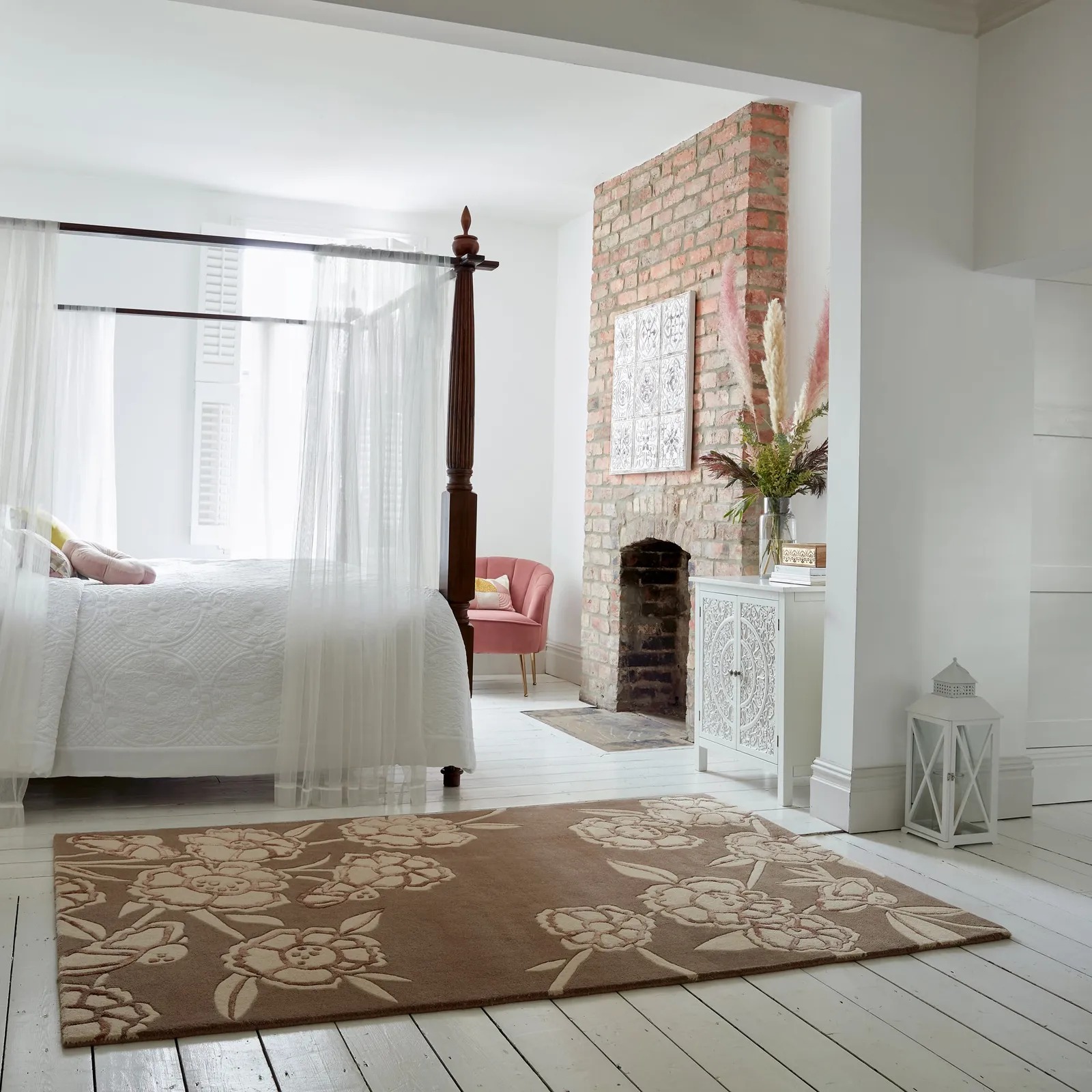 Fleur Floral Wool Mix Rug Brown
