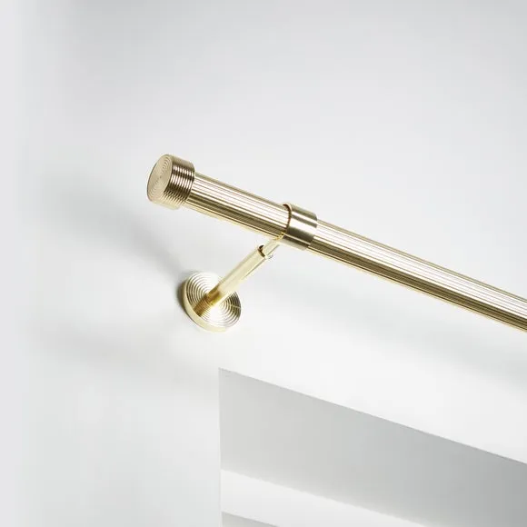 Trinity Ribbed Extendable Metal Eyelet Curtain Pole