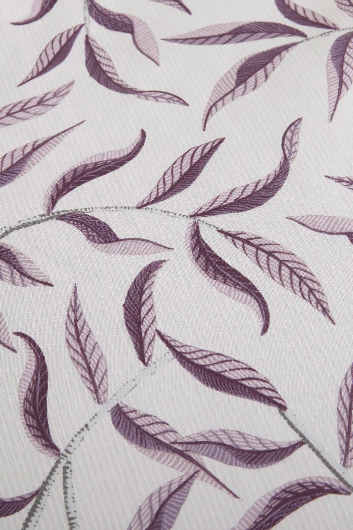 Dreams & Drapes 'Samira' Richly Illustrated Floral Print Duvet Cover Set in Plum 6