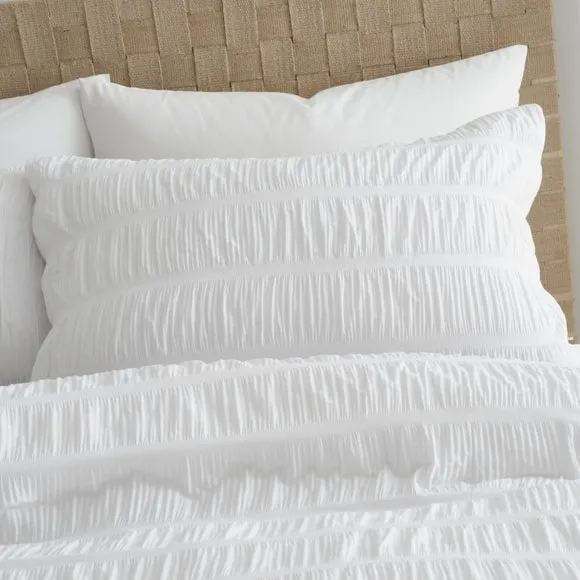 Catherine Lansfield Seersucker Reversible Duvet Cover & Pillowcase Set 2