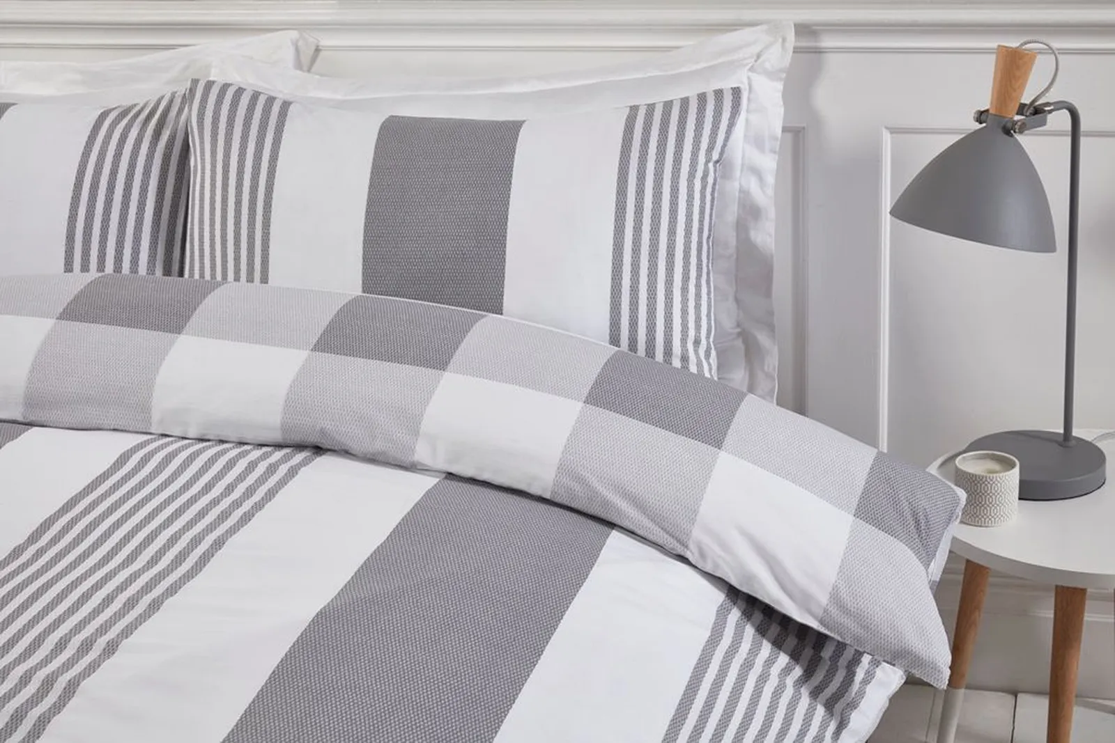Rapport Home PH Chambray Stripe Duvet Cover Set with Pillowcase in Grey 2