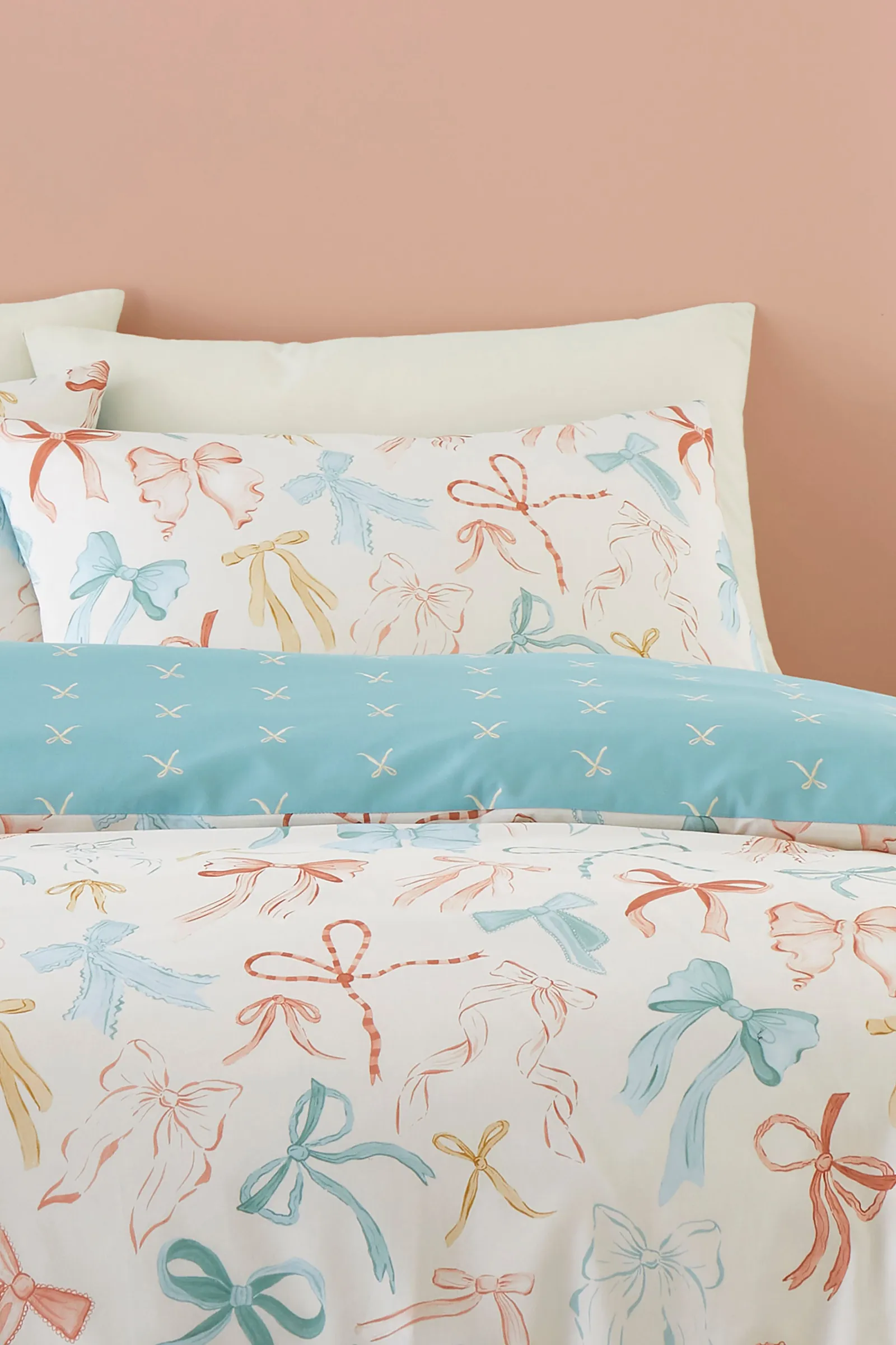 Fusion 'Evelyn' Bow Print Reversible Duvet Cover Set 2
