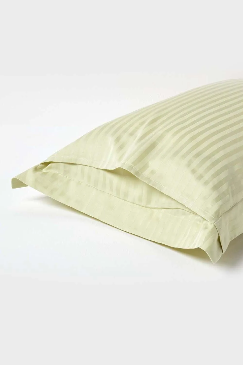 Homescapes Egyptian Cotton Ultrasoft King Size Oxford Pillowcase 330 TC in Green 3