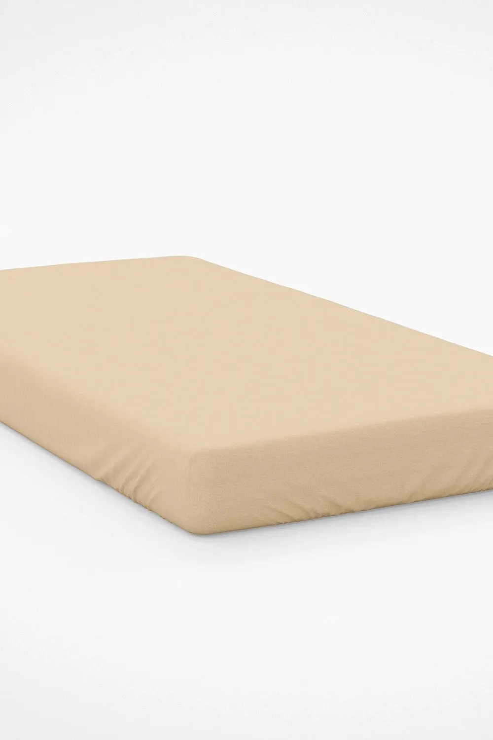 Belledorm Easy Care 200 Thread Count Cotton Polyester Percale 28cm Fitted Sheet in Yellow 1