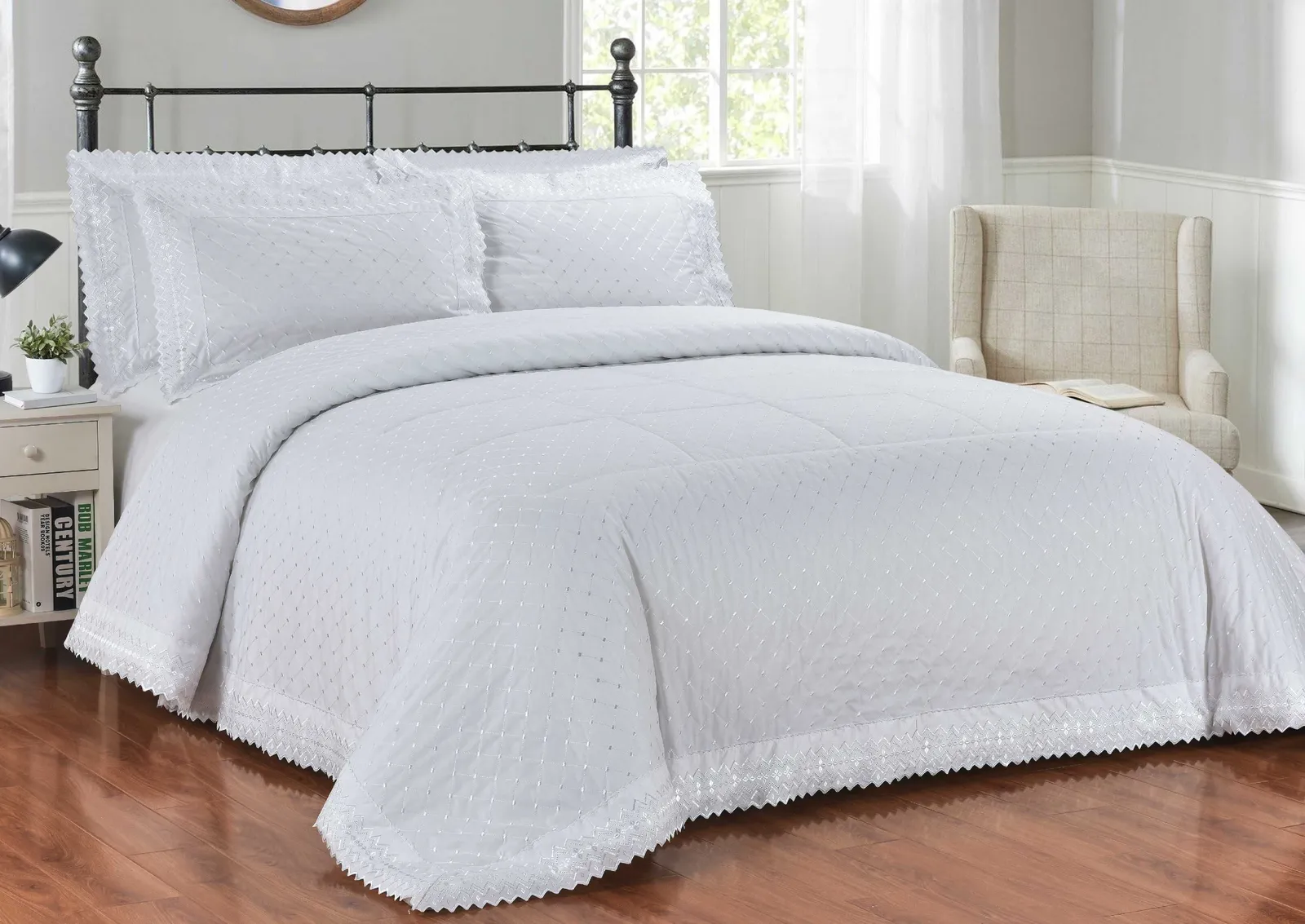 Rapport Home Richmond Luxury Polycotton Duvet Cover Set With Pillowcase in White