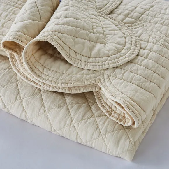 Dorma Soft Scalloped Bedspread 2
