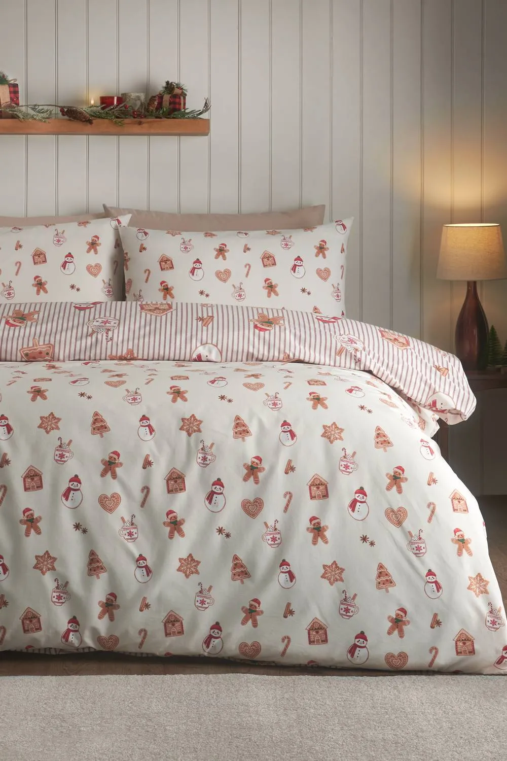 Catherine Lansfield Christmas Gingerbread Stripe Reversible Duvet Cover Set in Natural 2