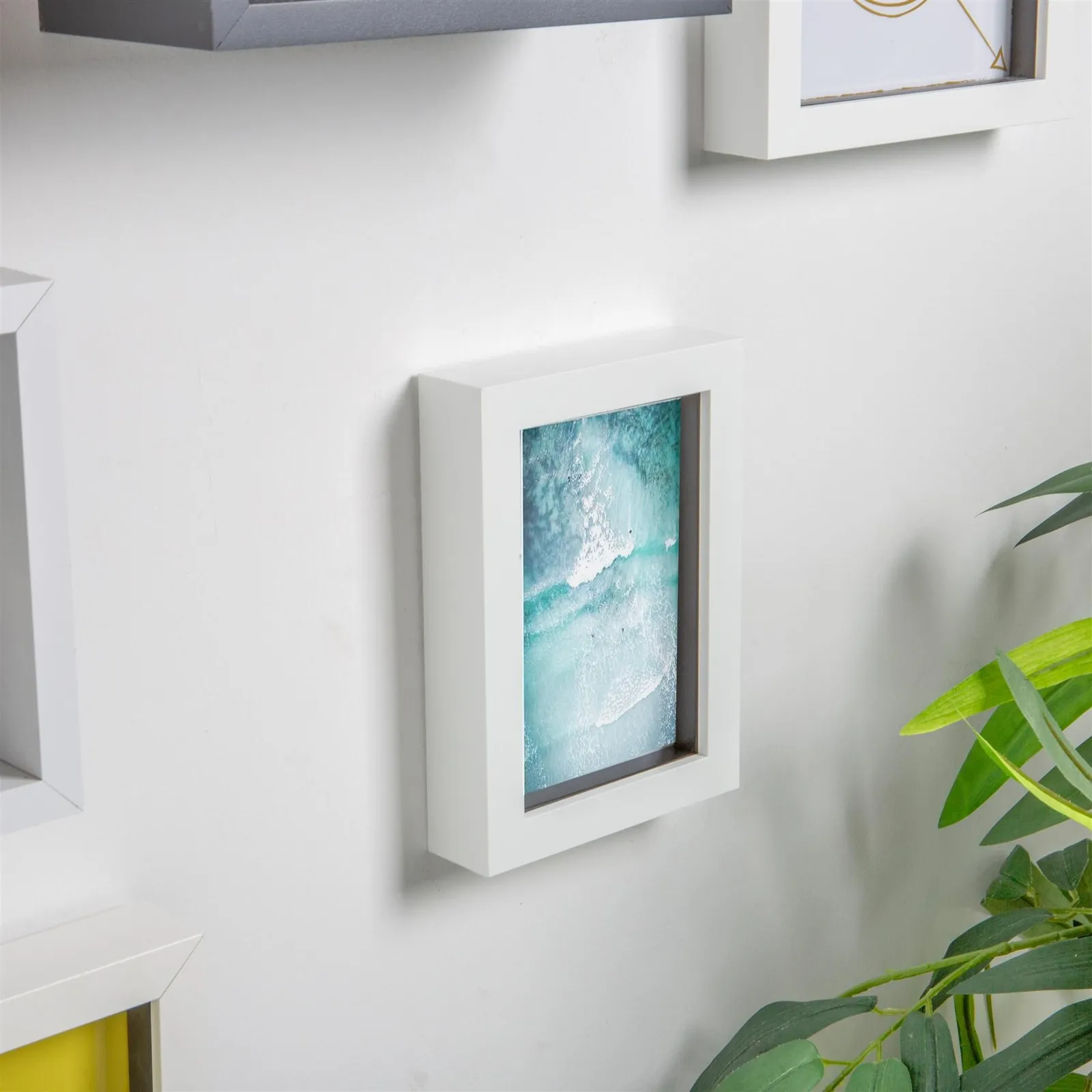 Nicola Spring 3D Box Photo Frame - 4 x 6" in White 6