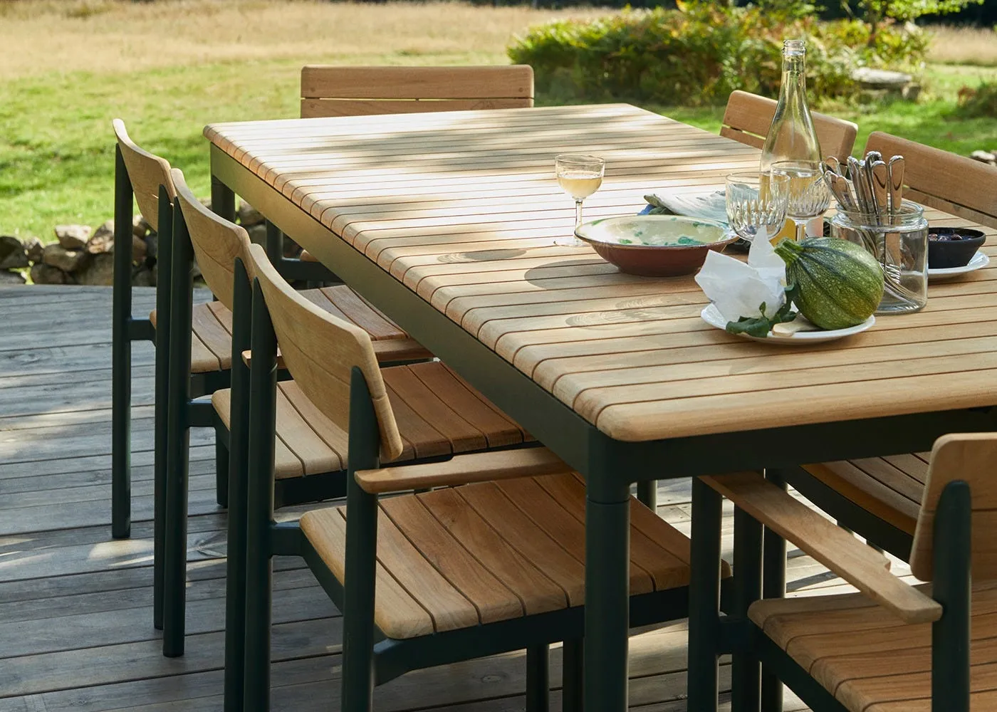 Fritz Hansen Pelagus Dining Table in Hunter Green 3