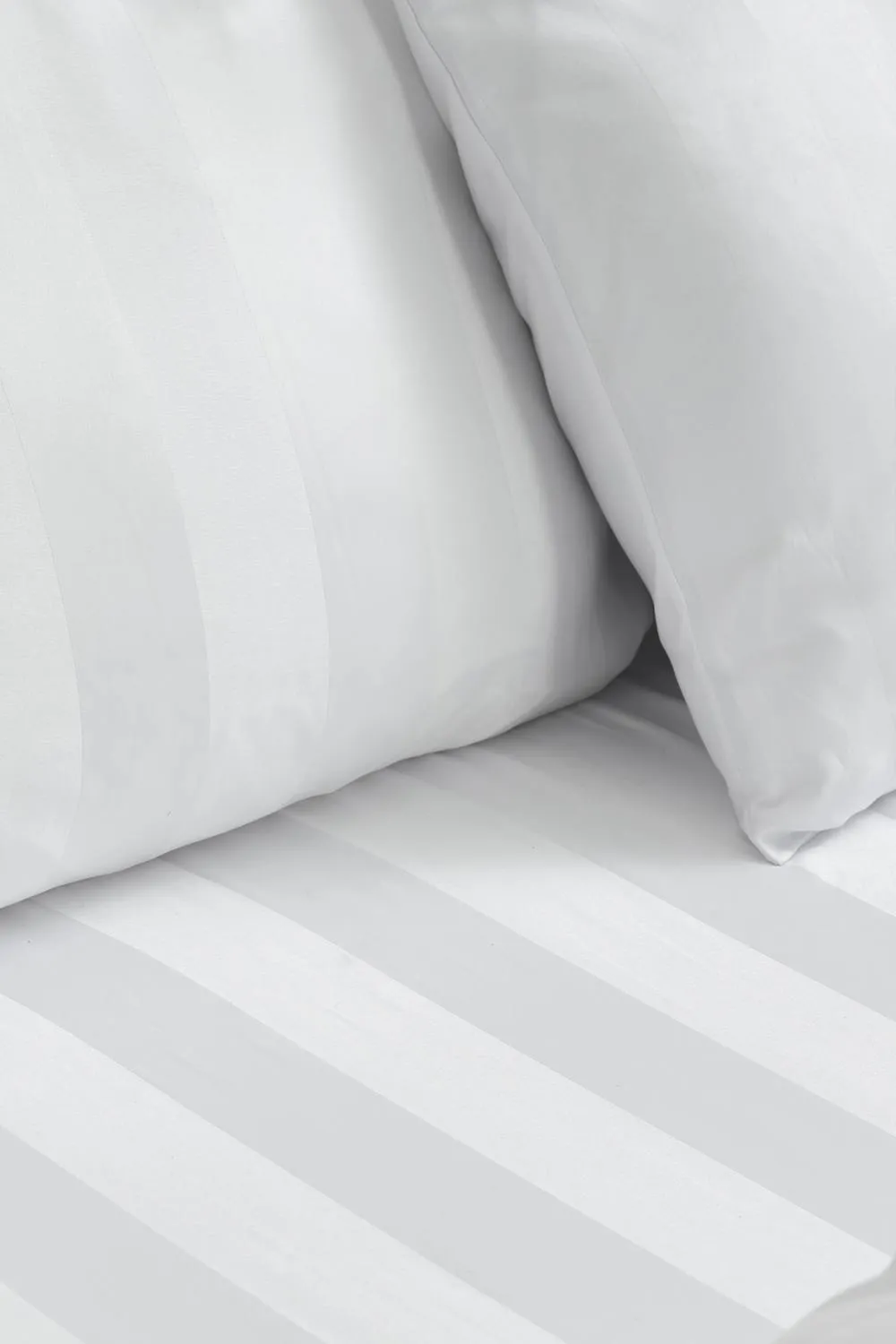 Catherine Lansfield 'So Soft Satin Stripe' Standard Pillowcase Pack of 4 in White 2