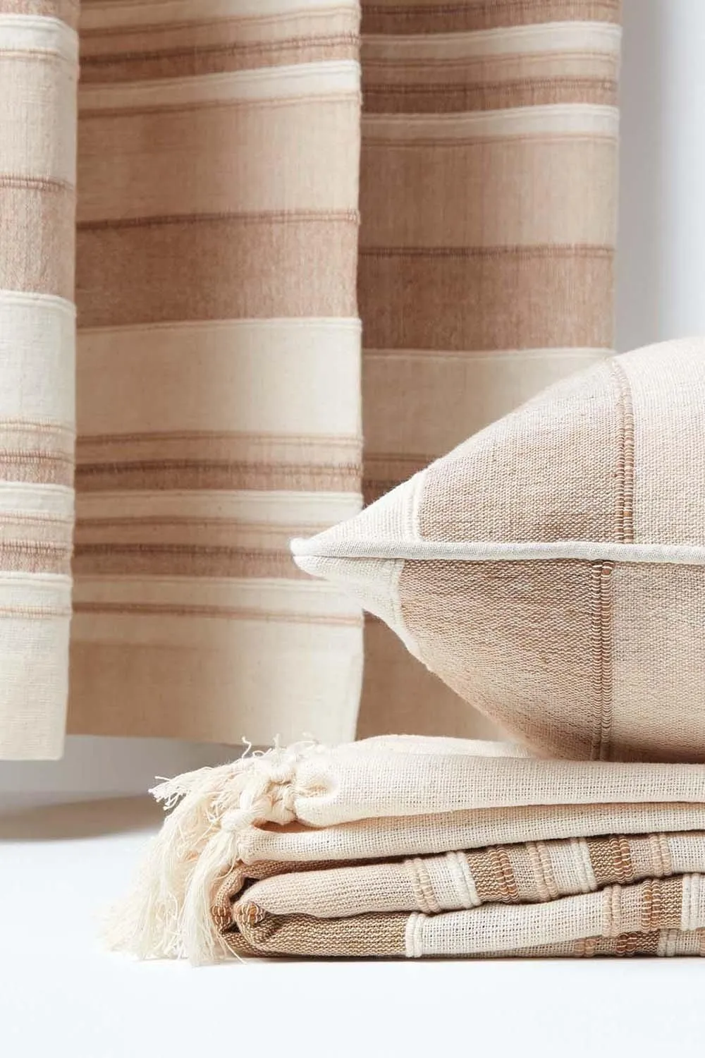 Homescapes Cotton Striped Morocco Cushion Cover in Beige 5
