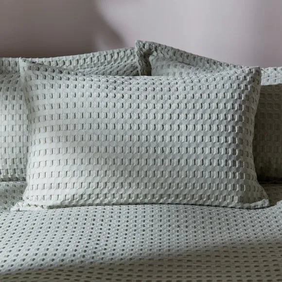 Emerson Waffle Duvet Cover and Pillowcase Set 2