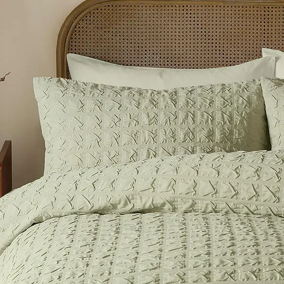 Serene Embossed Grid Duvet Cover & Pillowcase Set 2