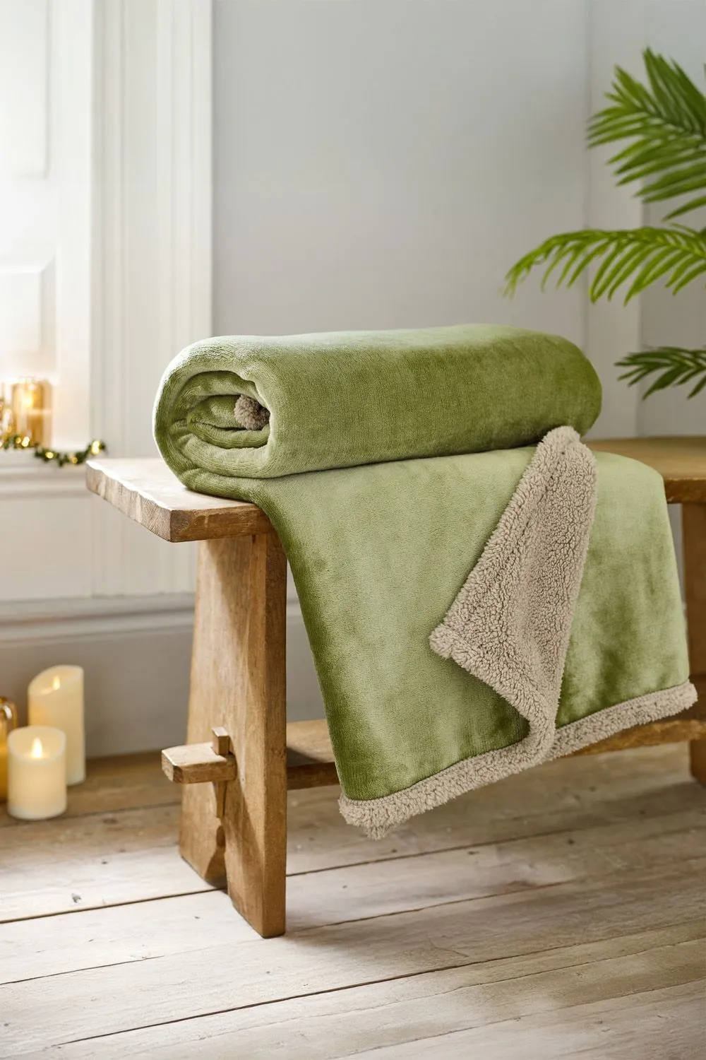Deyongs Hazelwood Super Soft Flannel & Sherpa Throw - 130 x 170cm Fleece Blanket in Pale Green
