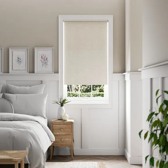 Wexford Linen Look Blackout Roller Blind 1