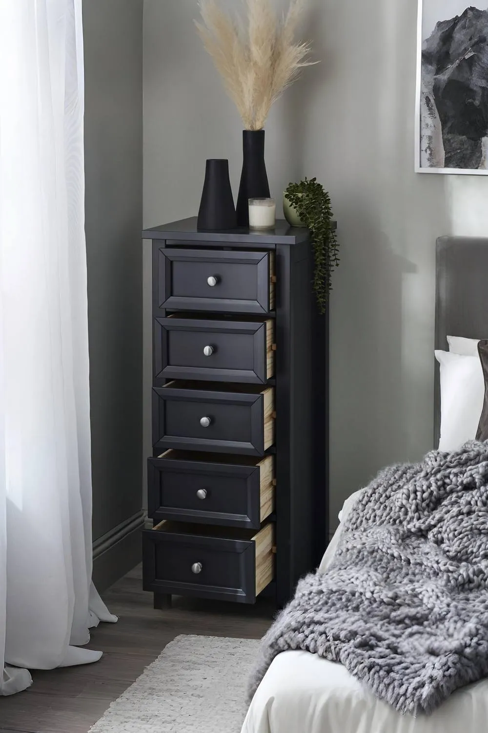 Julian Bowen Maine 5 Drawer Tall Chest in Black 2