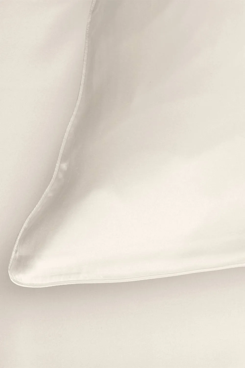 Soak&Sleep Ivory Pure Mulberry Silk Pillowcase