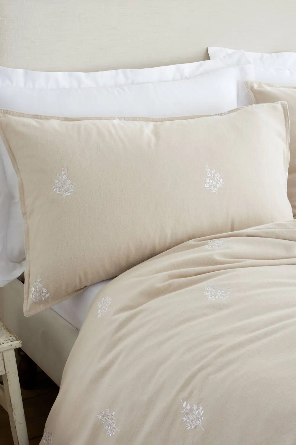 Bianca 'Brushed Embroidery Leaf' Cotton Duvet Cover Set in Natural 2