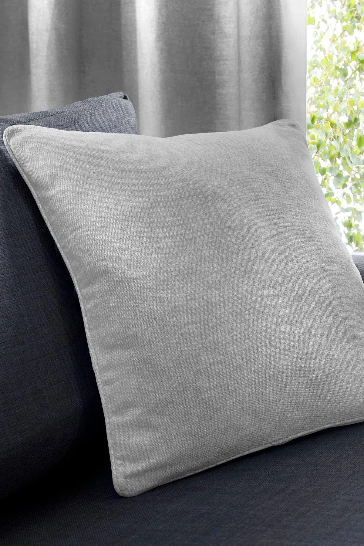 Fusion 'Sorbonne' Luxury Plain Dyed Filled Cushion 100% Cotton in Silver 1
